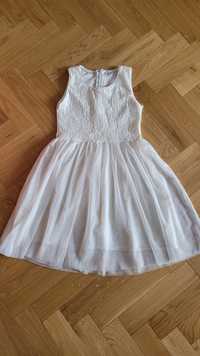 Biała koronkowa sukienka 134 cm