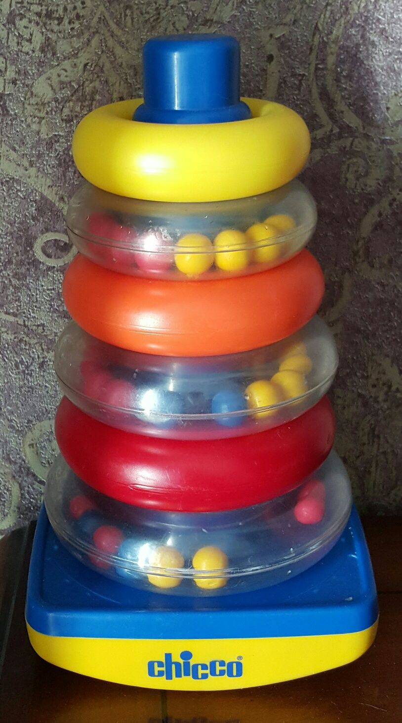 Игрушка-пазл Chicco "Пирамидка-качалка"