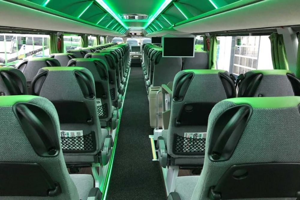 Україна Європа автобус мікроавтобус пасажирські перевезення