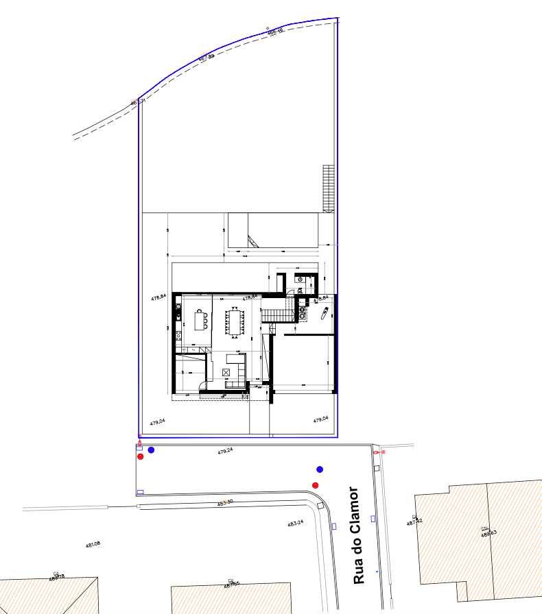 Terreno para Moradia de 2 Pisos com Piscina e Vista