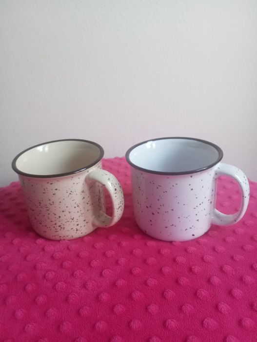 Sprzedam dwa kubki