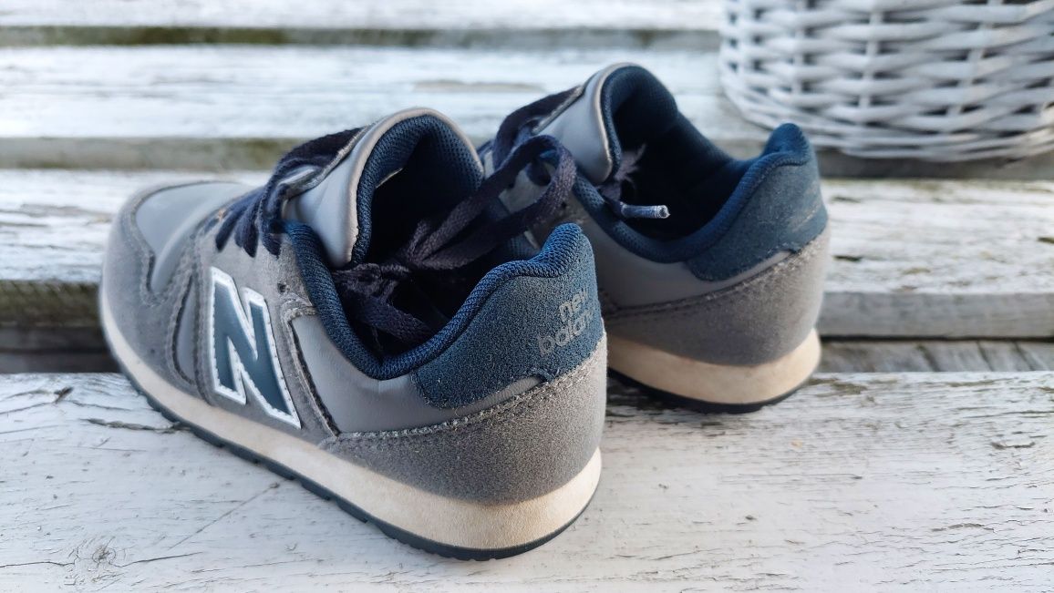 Buty dziecięce New Balance 373 28 r.