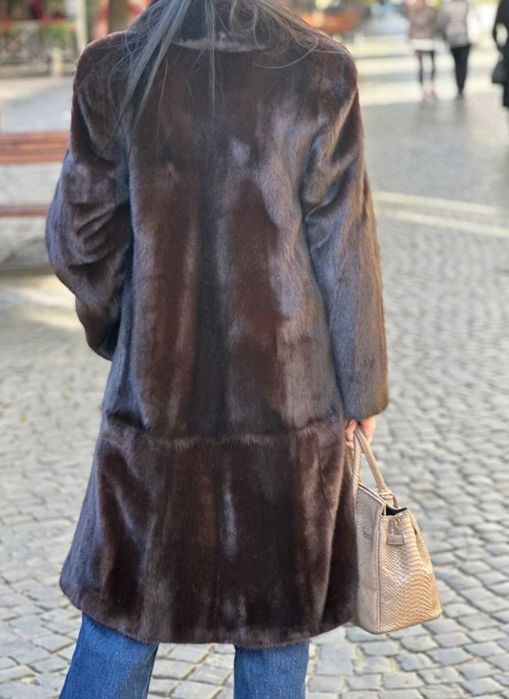 Шуба з хутра норки