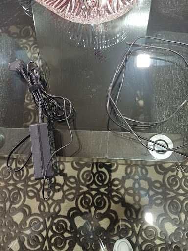 Volante T128 (PS4/PS5/PC) C/ Pedais  - Muito Pouco Uso