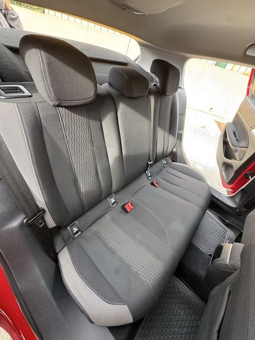 Peugeot 308 1.6 blue hdi allure