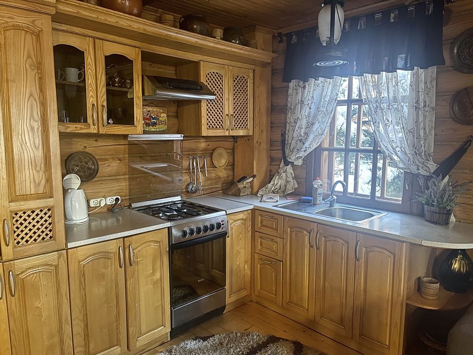 Є інвертор ! Здається котедж в Мигово з басейном , відпочинок в горах