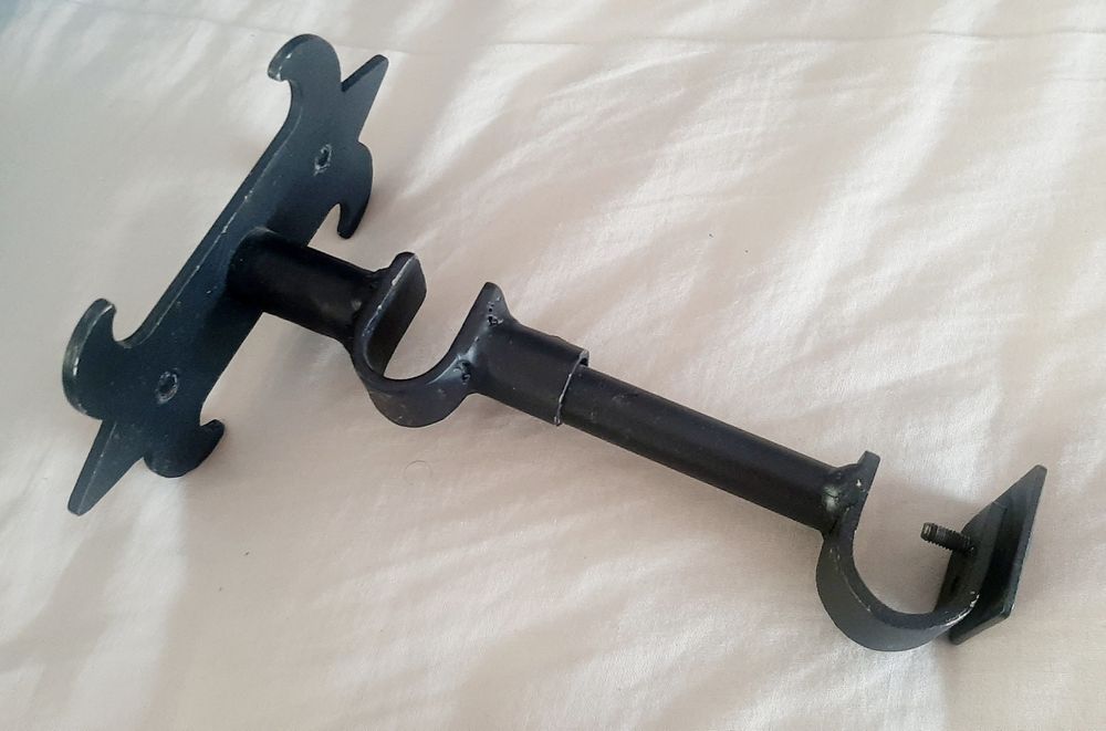 Suportes duplos de varão para cortinas