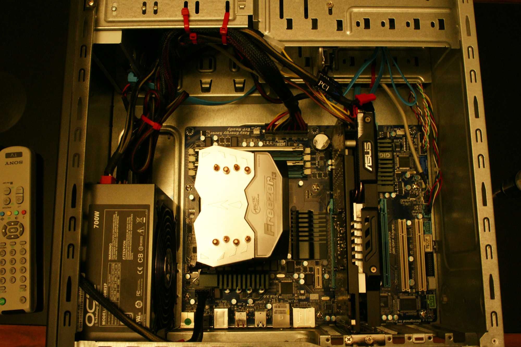 Komputer stacjonarny AMD Quad-Core 3.60 GHz RAM 8,00 GB GTX 560  Win10