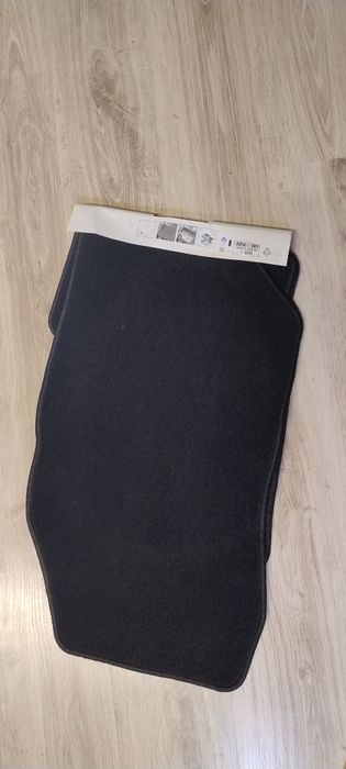 Dywaniki samochodowe welurowe Peugeot 208
