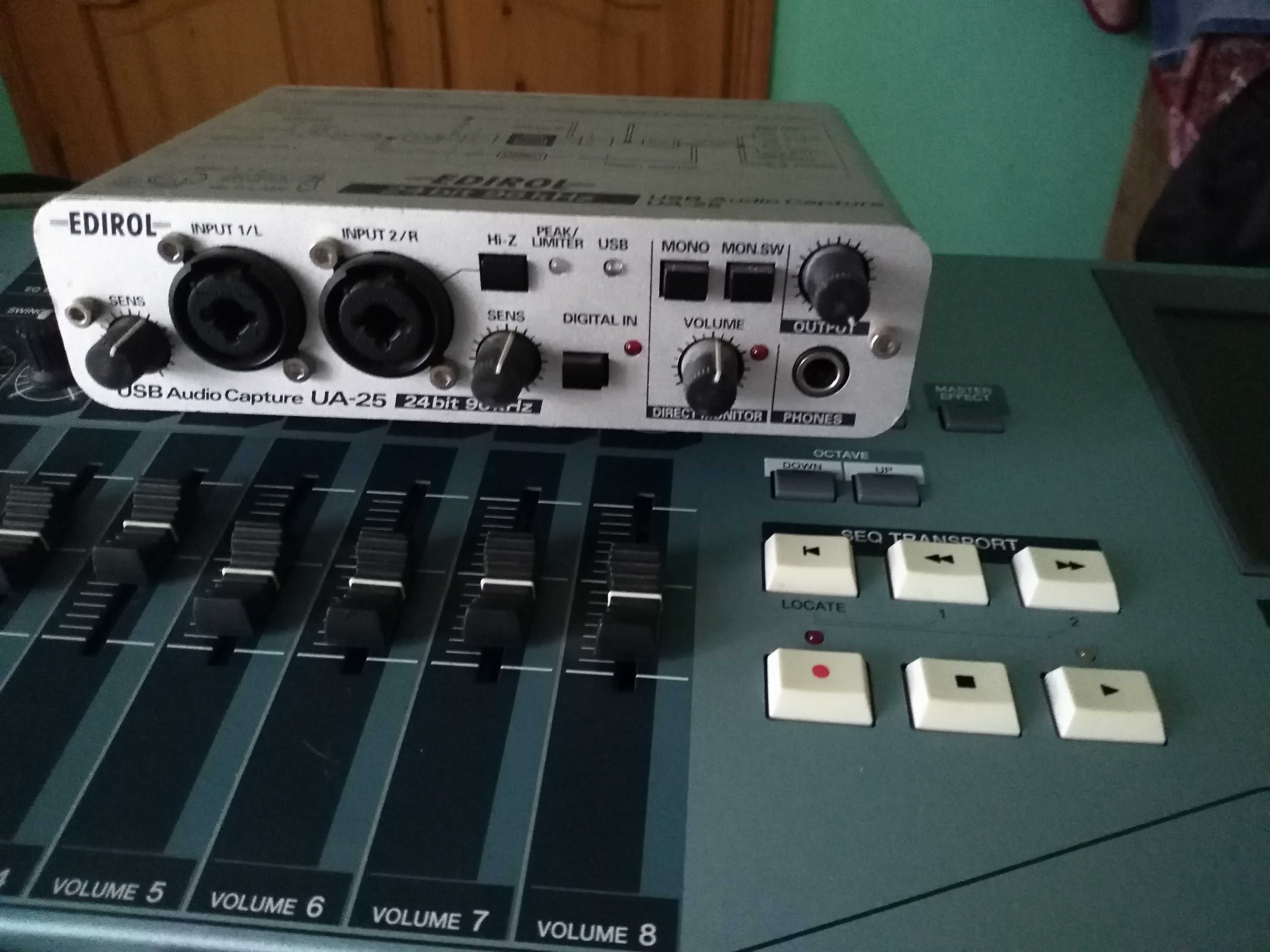 ROLAND VM 3100 pro пульт звукова карта