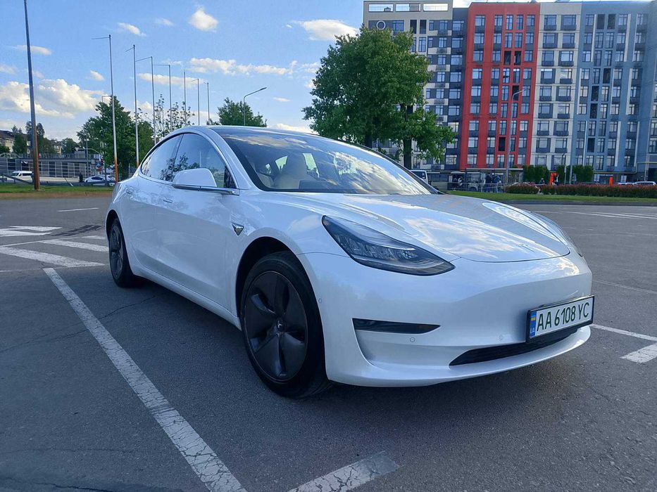 Tesla Model 3 2019