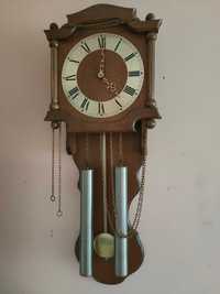 Kolekcja starych zegarów