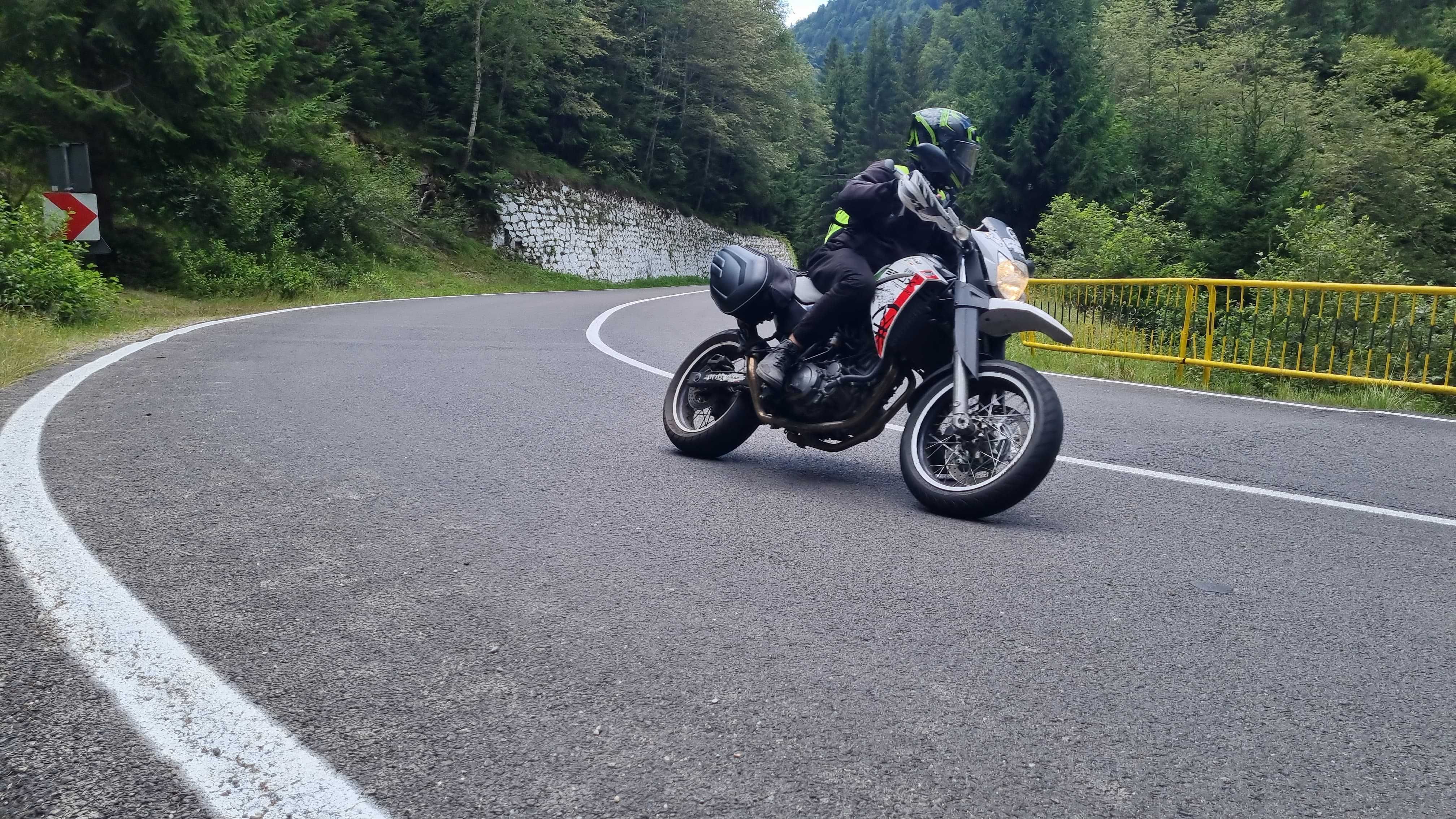Yamaha xt660x 2006r wydech Leo Vince