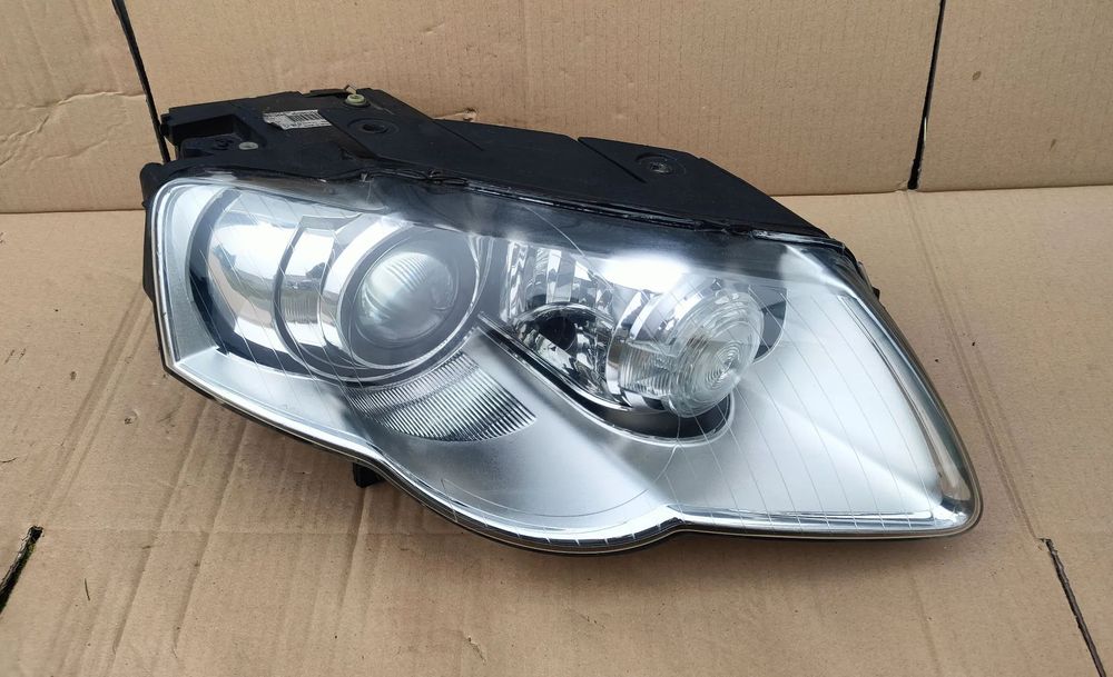 Bi Xenon prawy lampa prawa VW Passat B6 2005- Przedlift