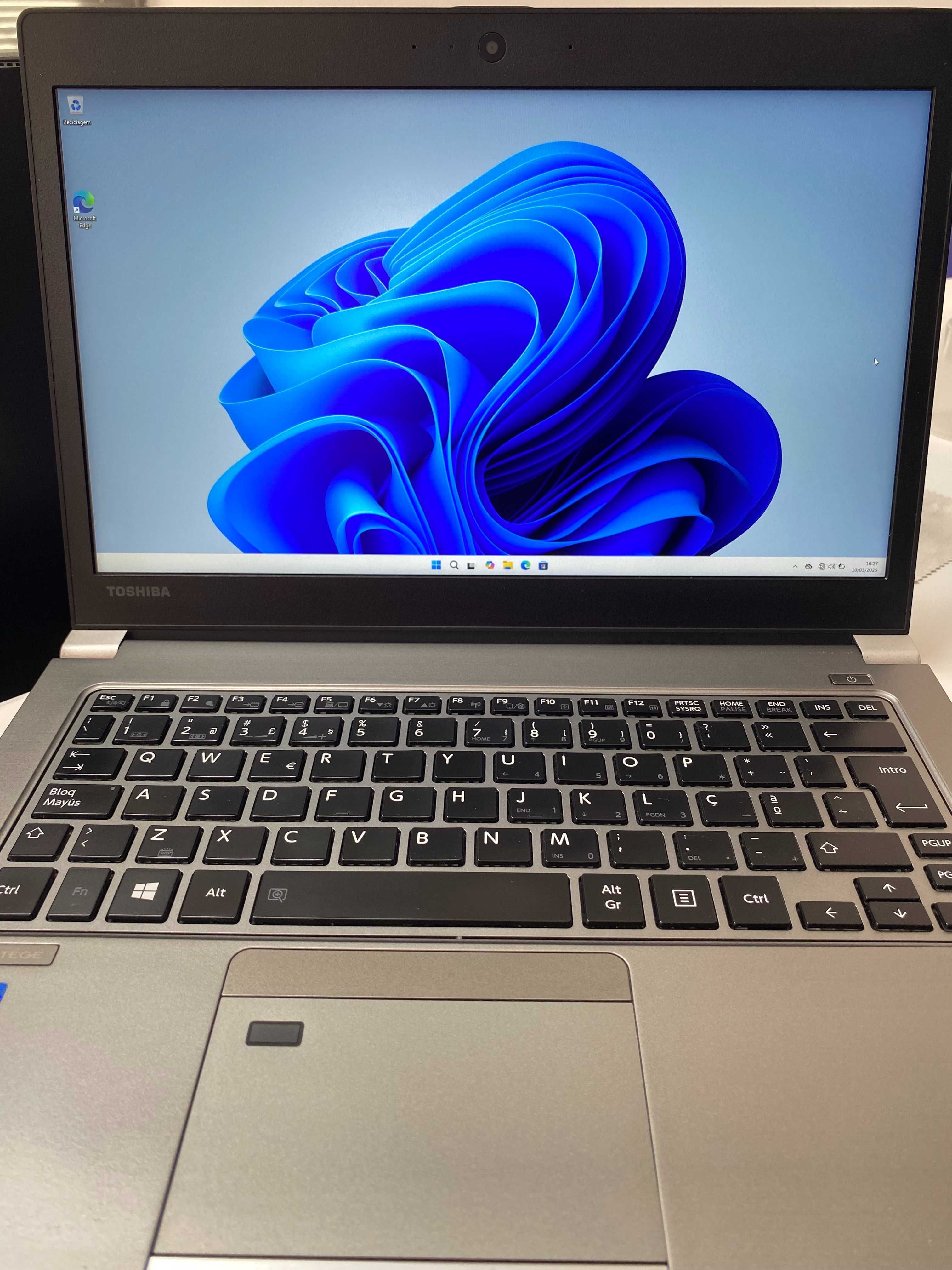 LAPTOP TOSHIBA 14"