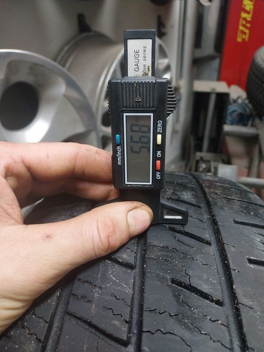 Opona CAŁOROCZNA GOODYEAR 215/65R15 C 104/102T