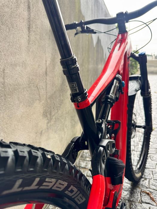 Bicicleta suspensão total