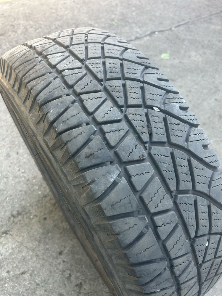 резина MICHELIN 215/65/16