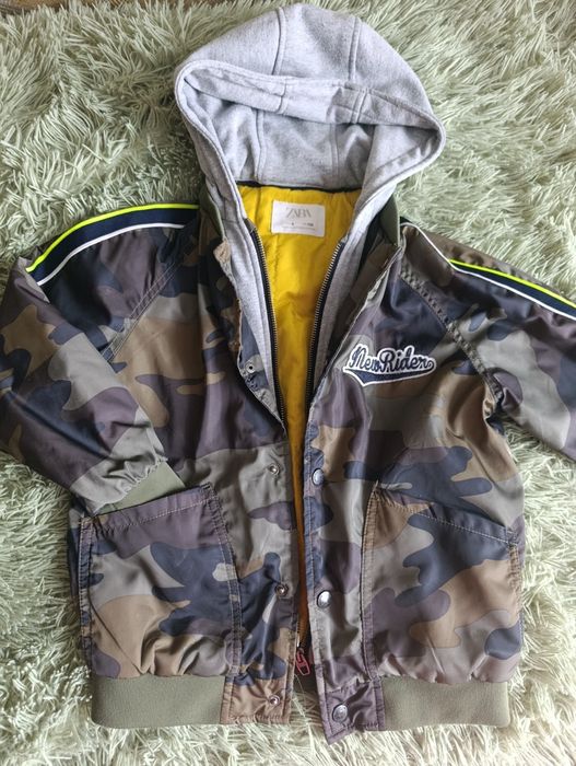 Весняна куртка для хлопчика