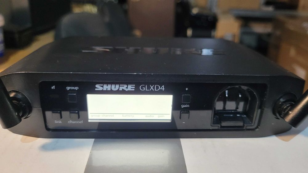 Shure GLXD4 Z2 - odbiornik uszkodzony.