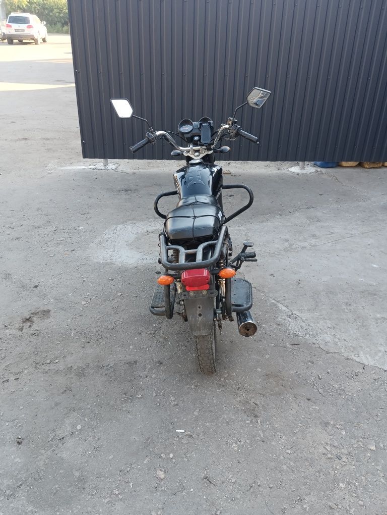 Мустанг мт 125-8