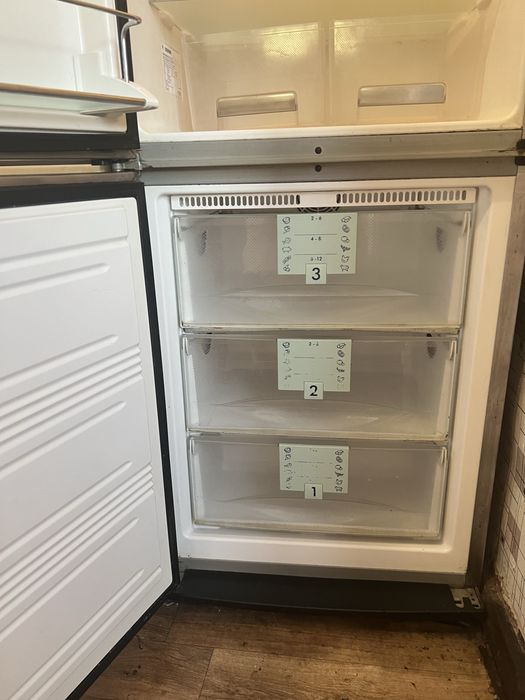 Холодильник liebherr