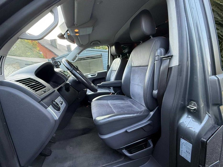 Volkswagen Multivan T5 Edition25 / 2.0TDI 180KM / Bi-Xenon / LED