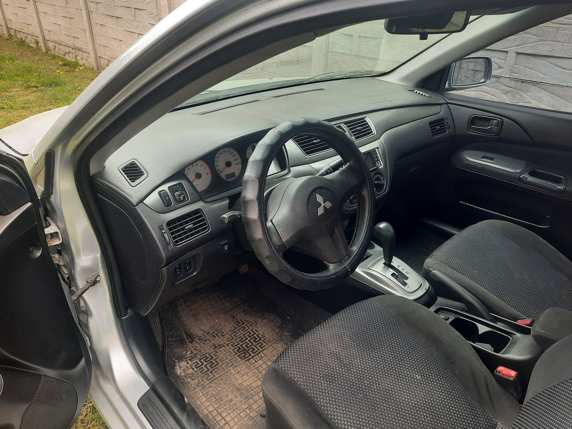 Mitsubishi Lancer 1.6 АВТОМАТ