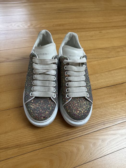 Кросівки Alexander McQueen зі стразами