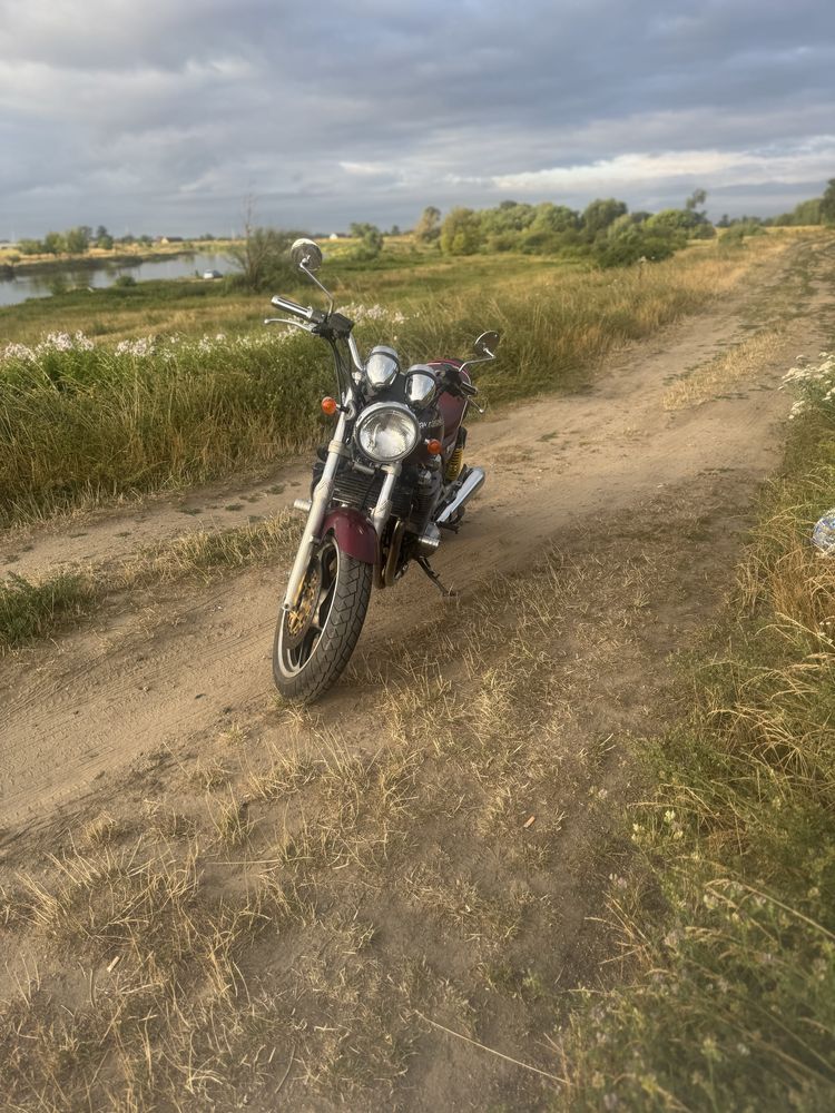Kawasaki zephyr 1100