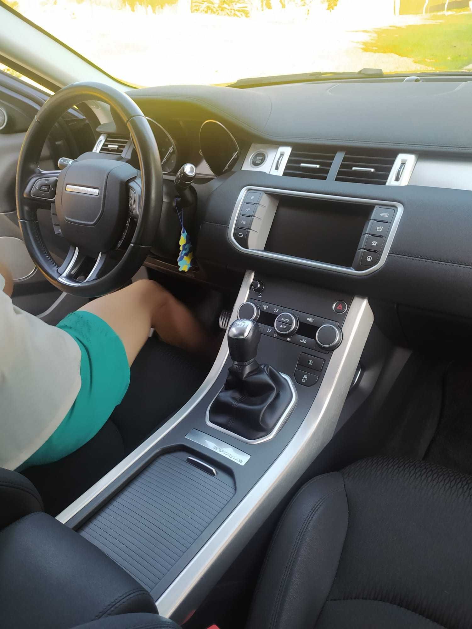 Land Rover Evoque 2.0 D150 como novo