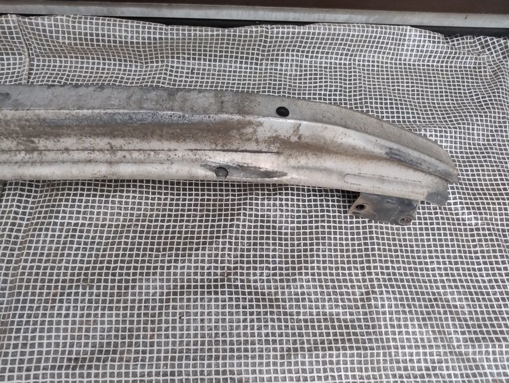 Chrysler pacifica belka zderzaka przedniego aluminiowa wysyłka 1 gener