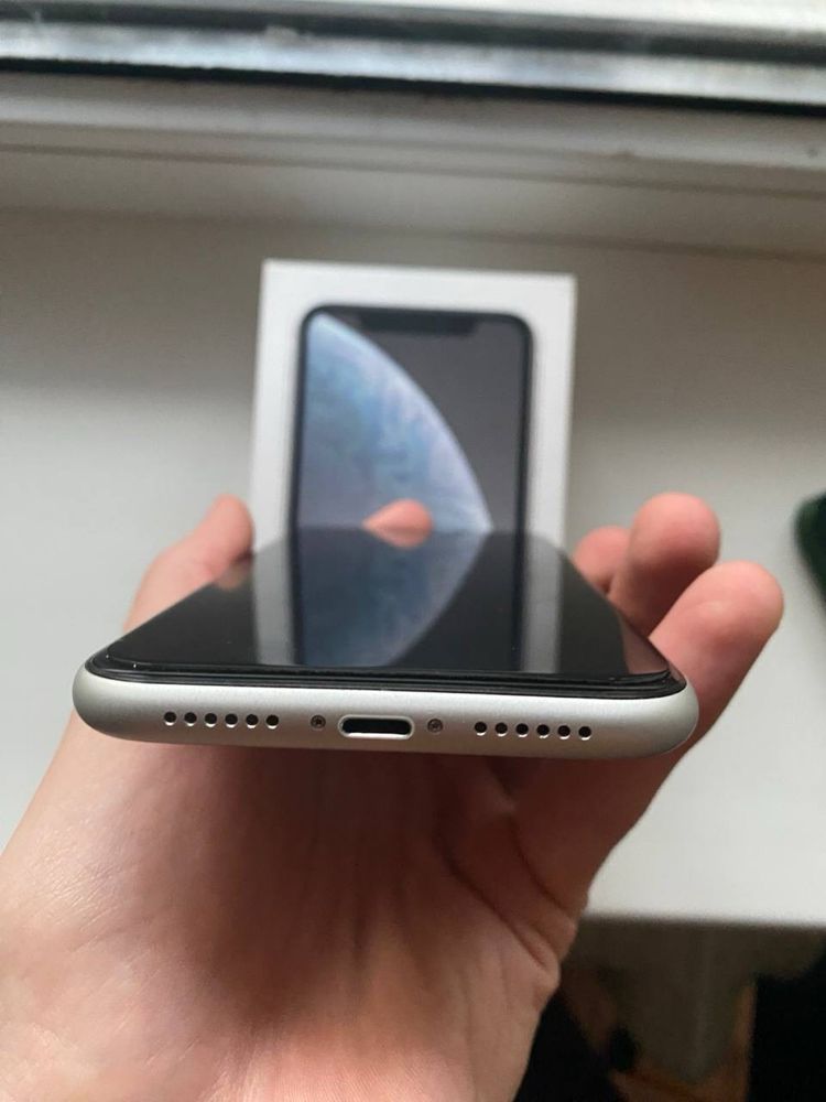 IPHONE XR 128GB white Newerlock (Dual SIM)