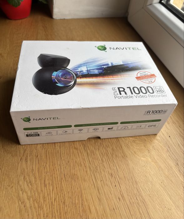 Rejestrator samochodowy Navitel R1000