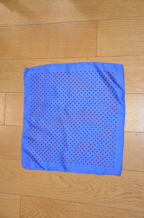 chusta/apaszka hawes & Curtis niebieska 100% Silk jedwab