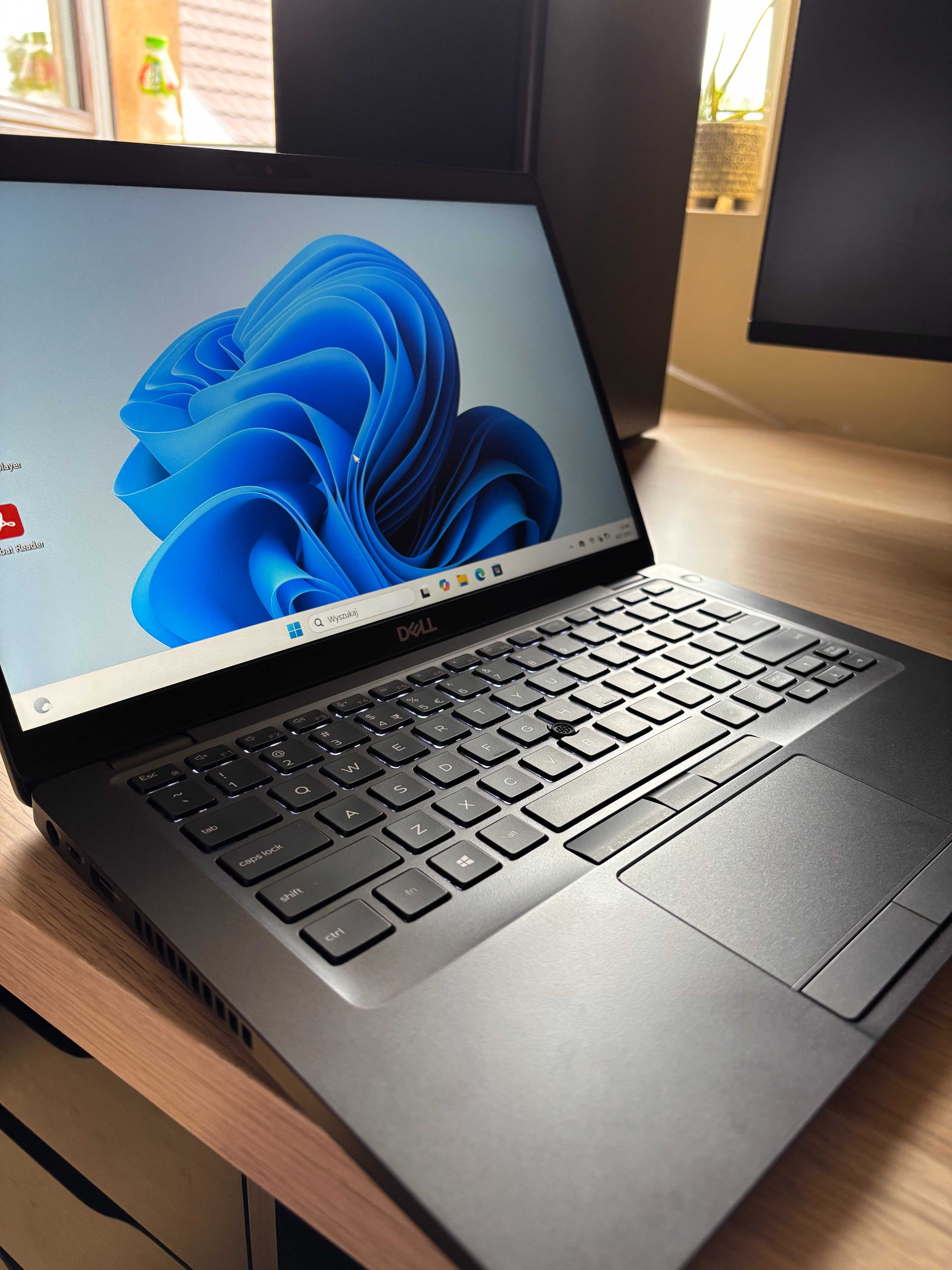 Dell Latitude 5400 | i7 8gen. | 32GB RAM | 256GB SSD | Windows 11 Pro