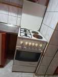 Kuchenka zpiekarnikiem gazowo- elektryczna