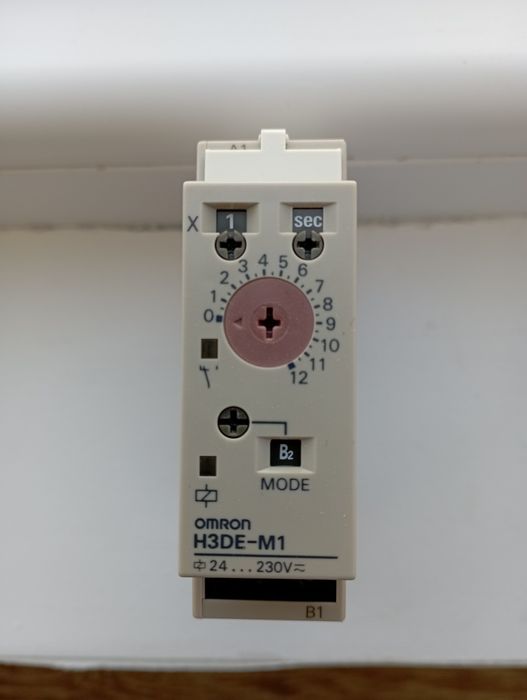 Реле времени, таймер, OMRON H3DE-M1, H3DK-M1.