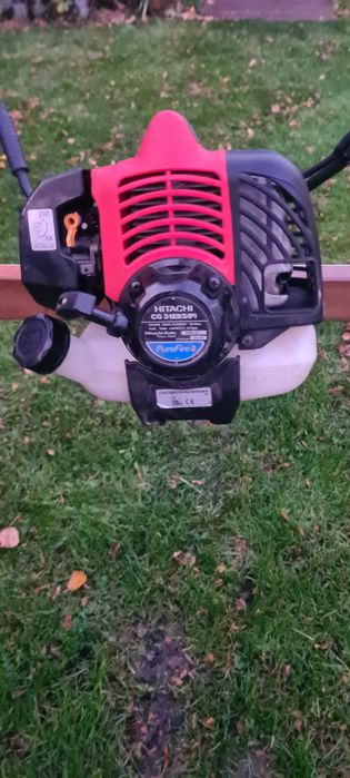 Hitachi Kosa  spalinowa podkaszarka CG31EBSNA,jak nowa.