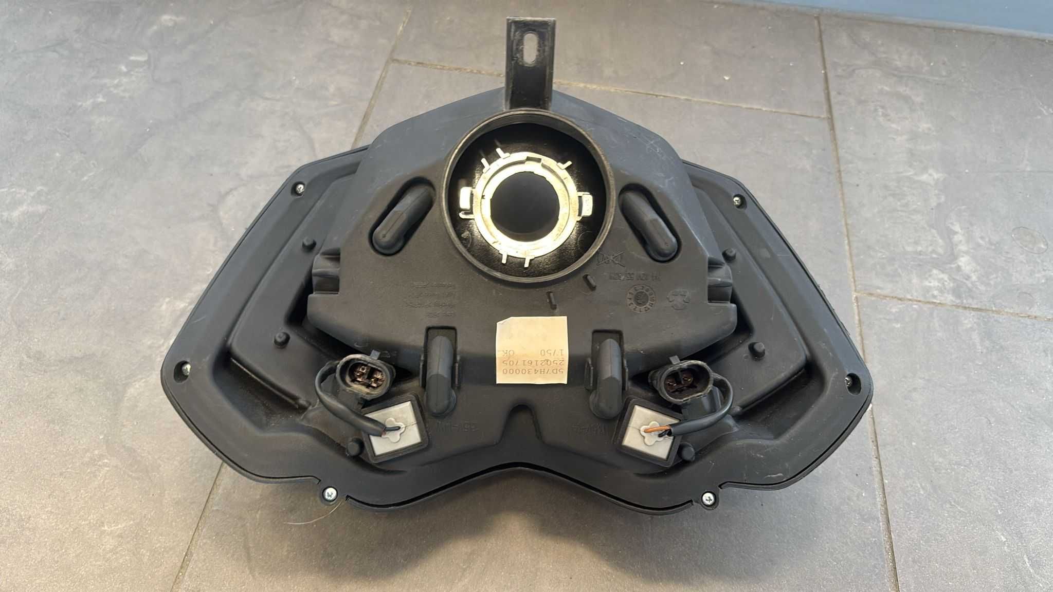 Lampa Reflektor Przód Yamaha MT 125. 2014-20 [688]