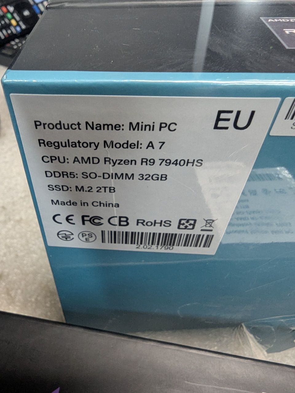 GEEKOM A7 Mini PC, AMD Ryzen 9 7940HS 32GB/2TB
