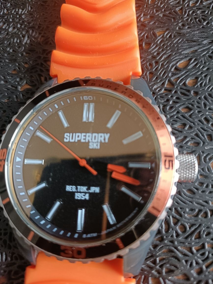 Zegarek Superdry duży, lekki