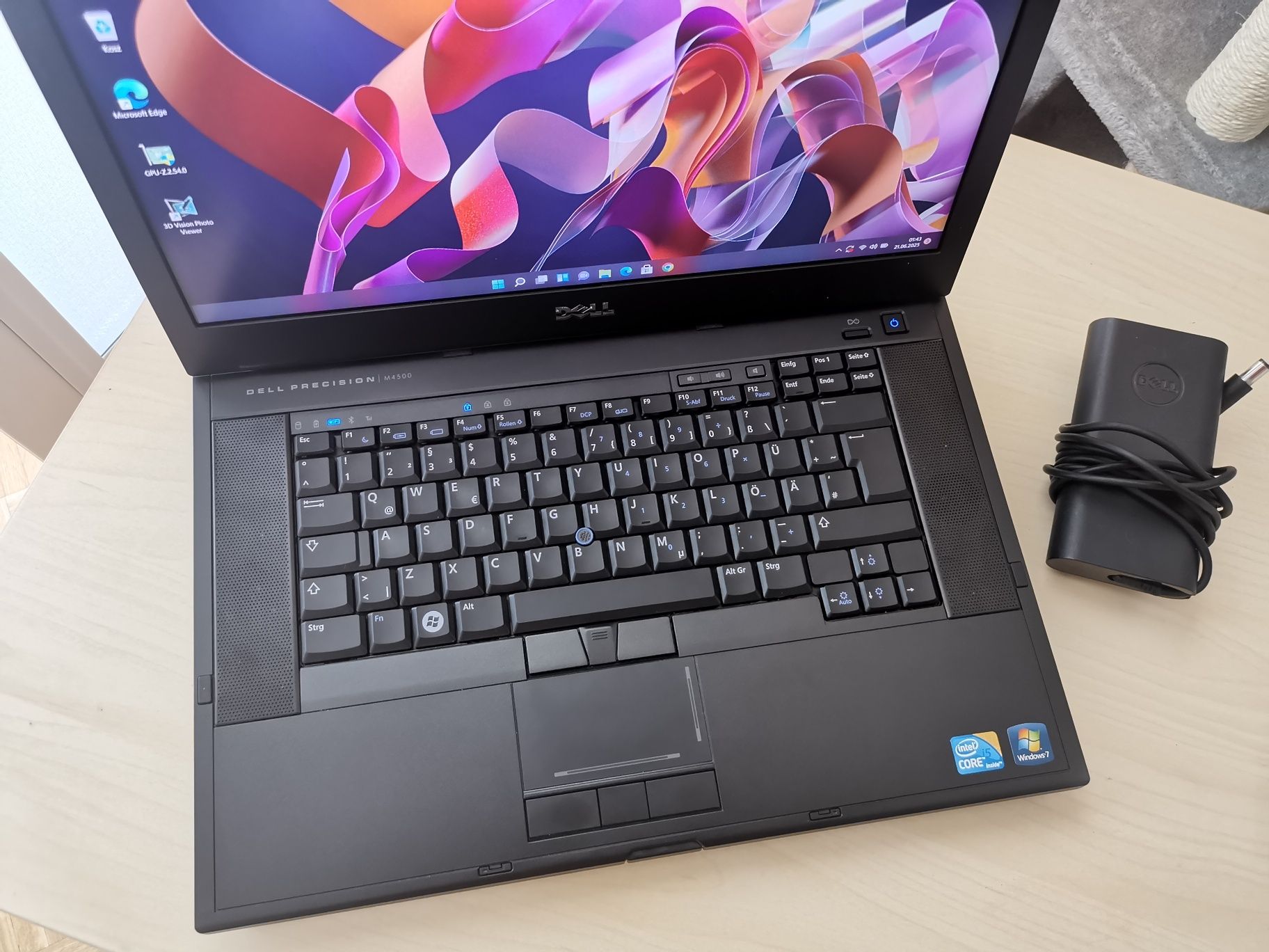 Sprzedam Laptopa DELL PRECISION M4500 (Stacja robocza)intel i7/8GB/SSD