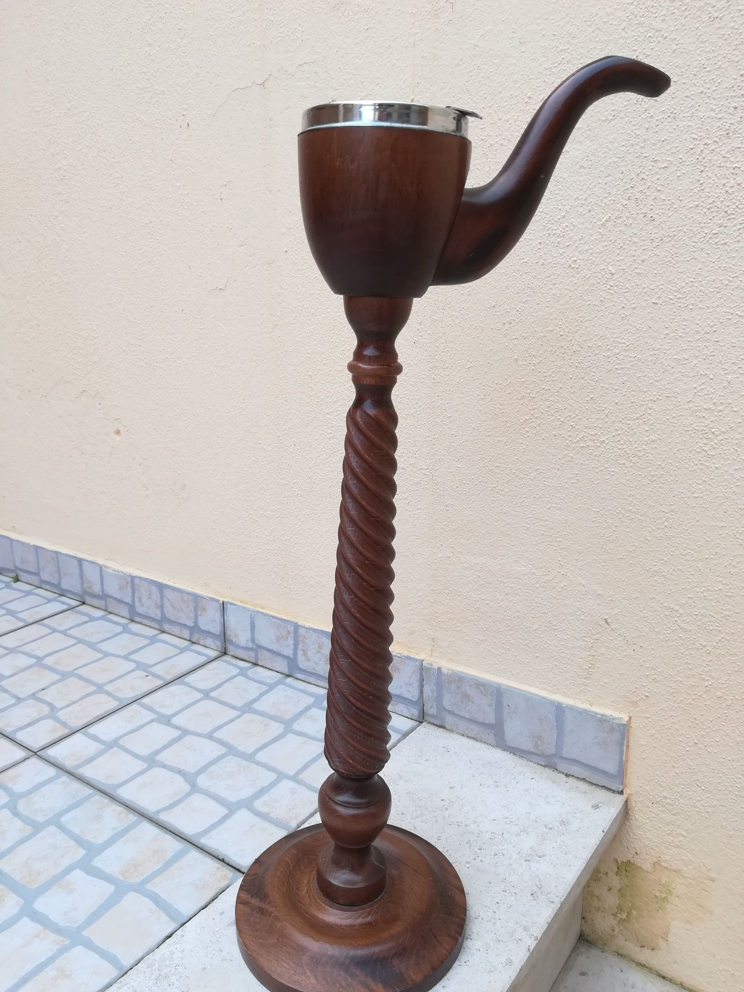 Cachimbo/cinzeiro em madeira