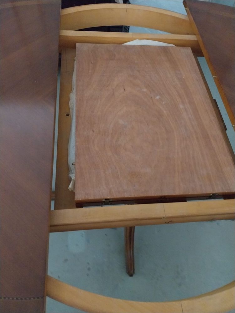 Mesa em madeira de nogueira Extensivel