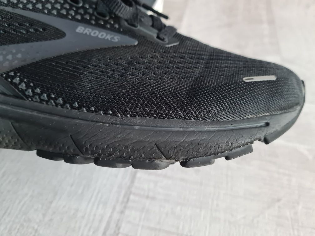 Brooks  ghost 14