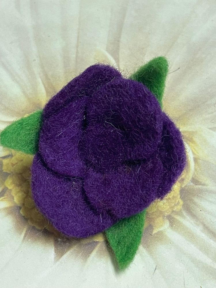 Pregadeira de flor