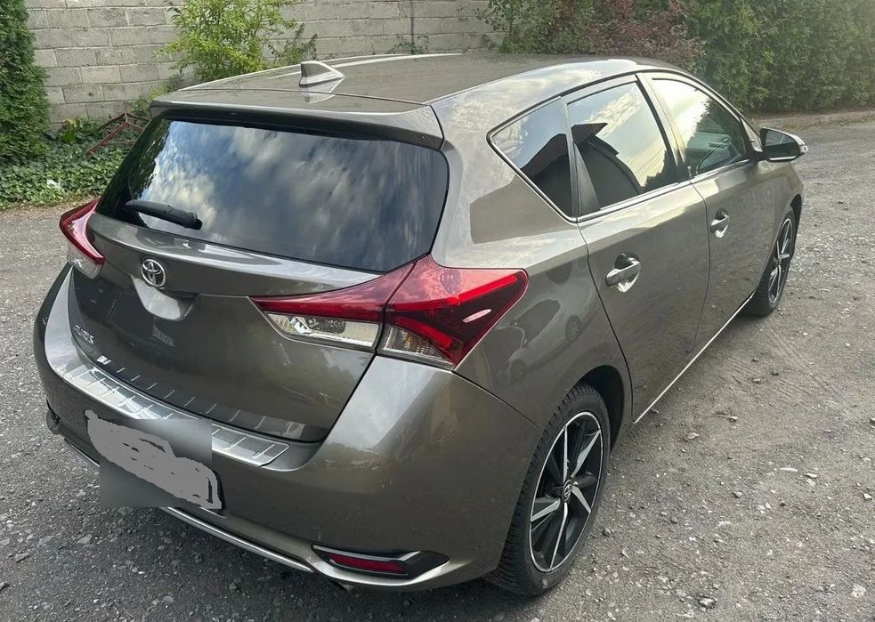 Toyota Auris Stan idealny Bezwypadkowy Gwarancja fabryczna Toyota Tylko 25.000km!!