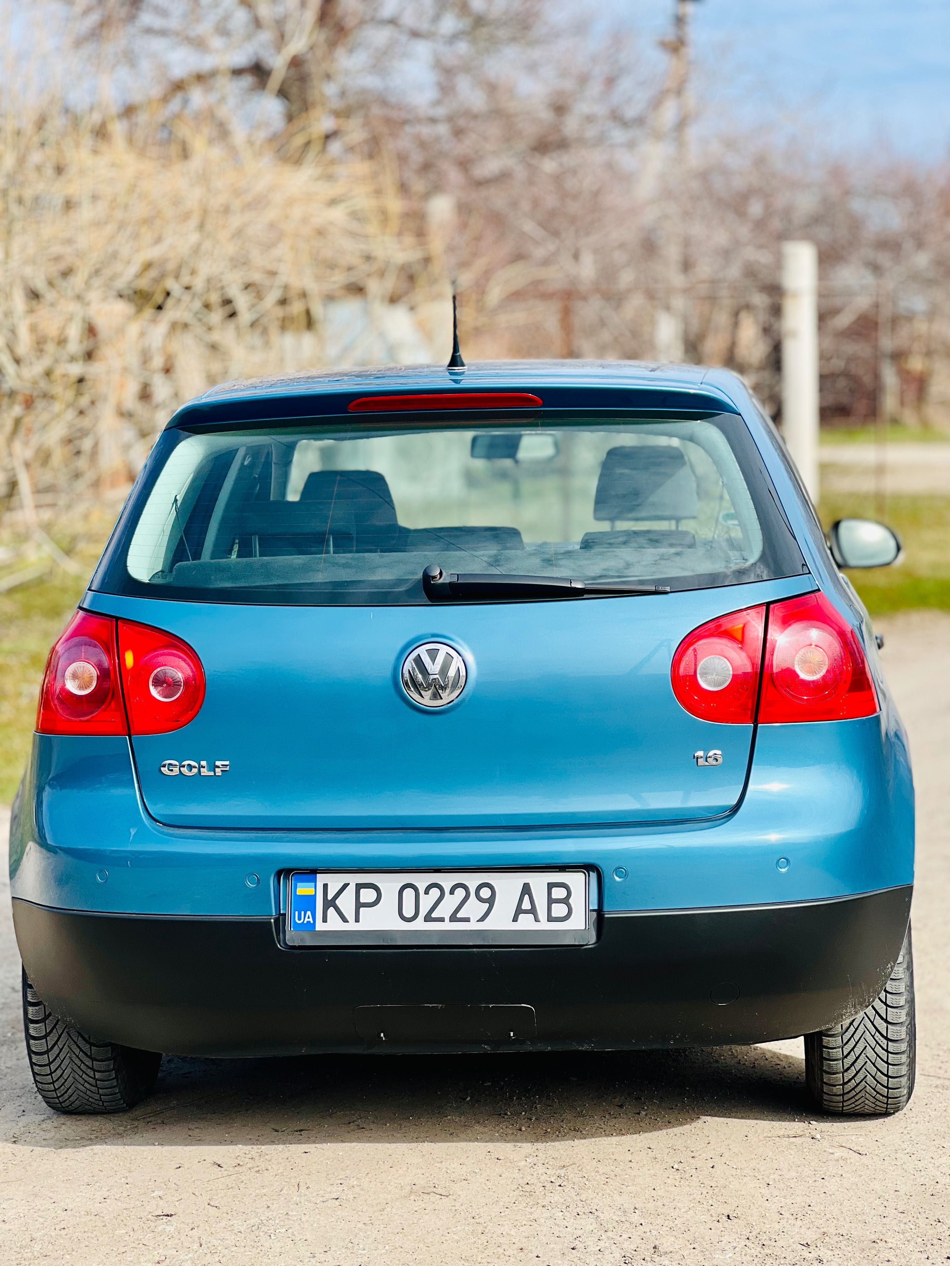 Volkswagen Golf 5 1.6 MPI