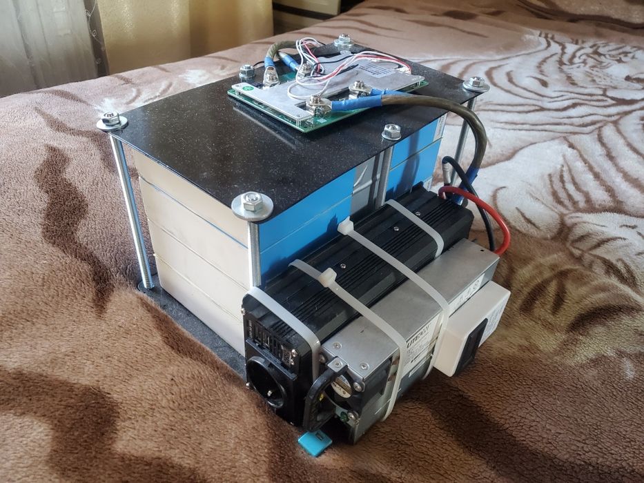 Саморобна станція резервного живлення